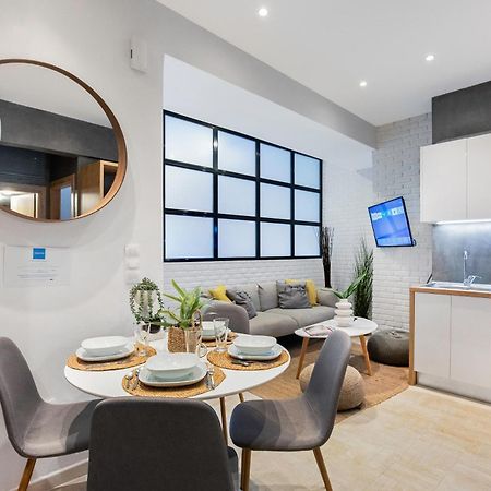Central Kolonaki Flat C - Greecing เอเธนส์ ภายนอก รูปภาพ
